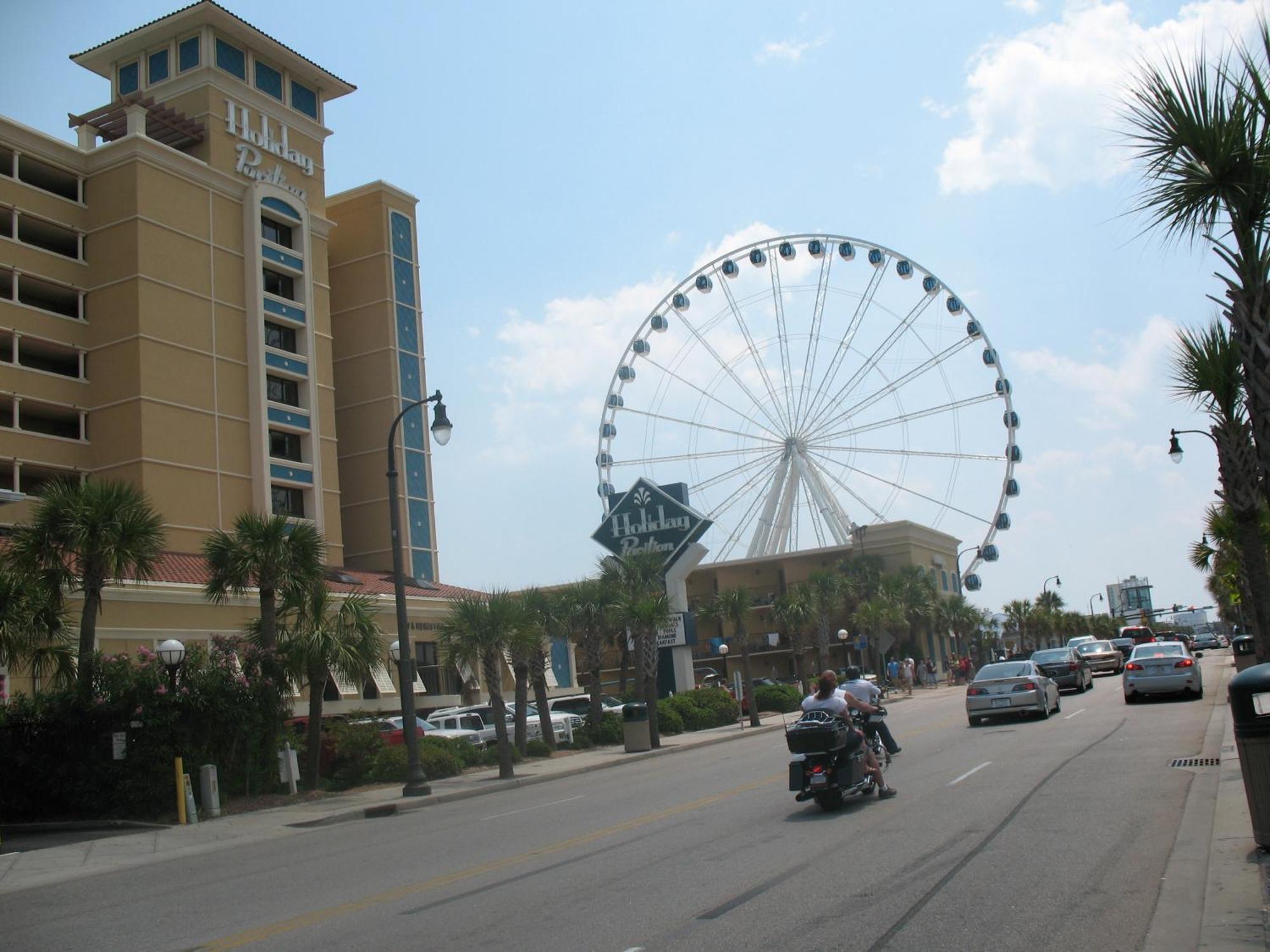 Holiday Pavilion Resort On The Boardwalk Миртъл Бийч Екстериор снимка